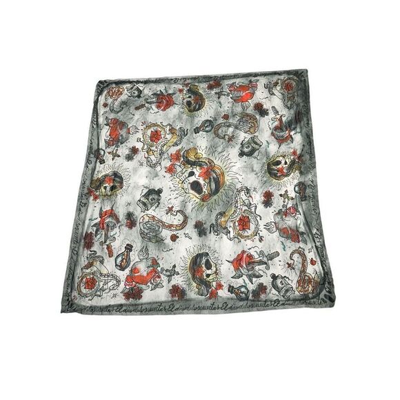 DMD Vintage Cotton Silk Blend Skull Roses Print Bandana Scarf Gray Size 46 x 52 - Picture 1 of 11